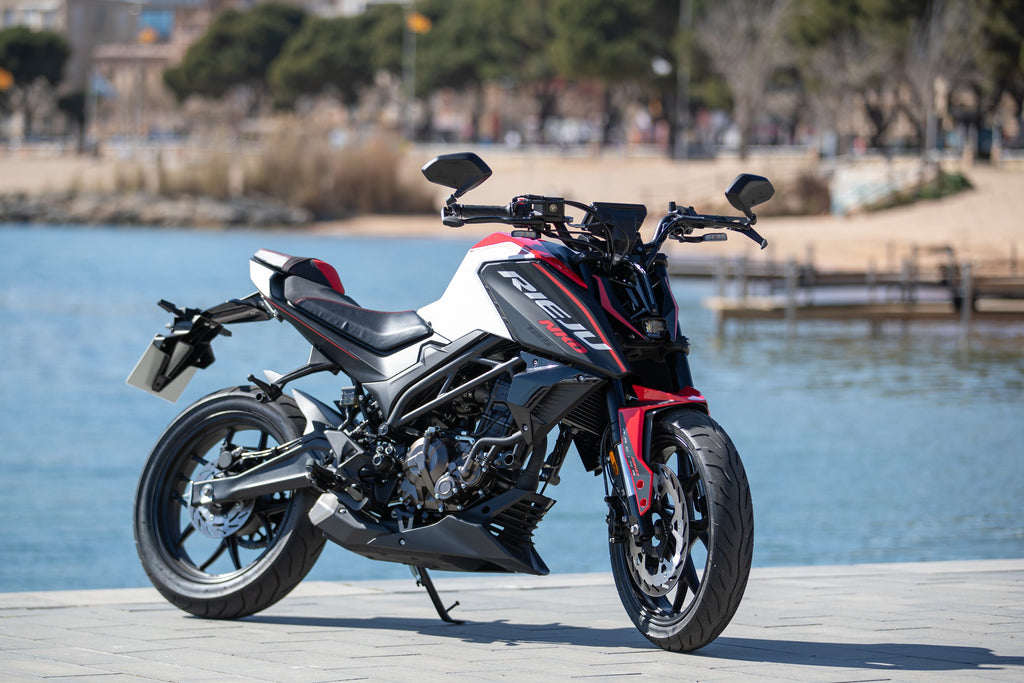 Naked 125